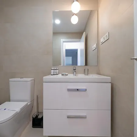 Xpce Urban 7 Skyline - Parking Free Apartment *