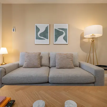 Apartment Xpce Urban 7 Skyline - Parking Free *